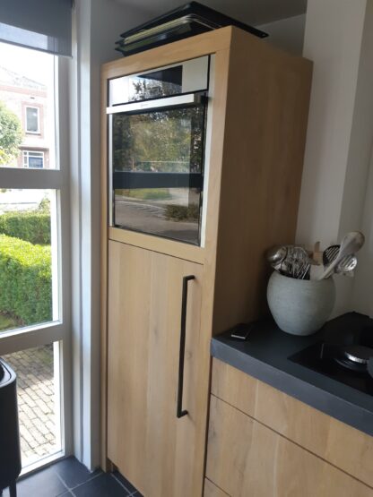 Massief eiken meubelpanelen. Dikte 22 mm of 20 mm. Doorlopende lamellen ca 110 mm breed. - Afbeelding 5